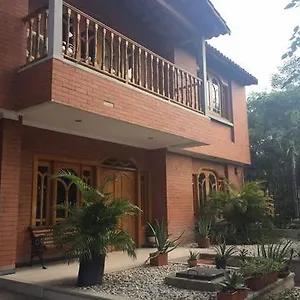 La Casa De Piedra , Santa Marta (Magdalena) Colombia