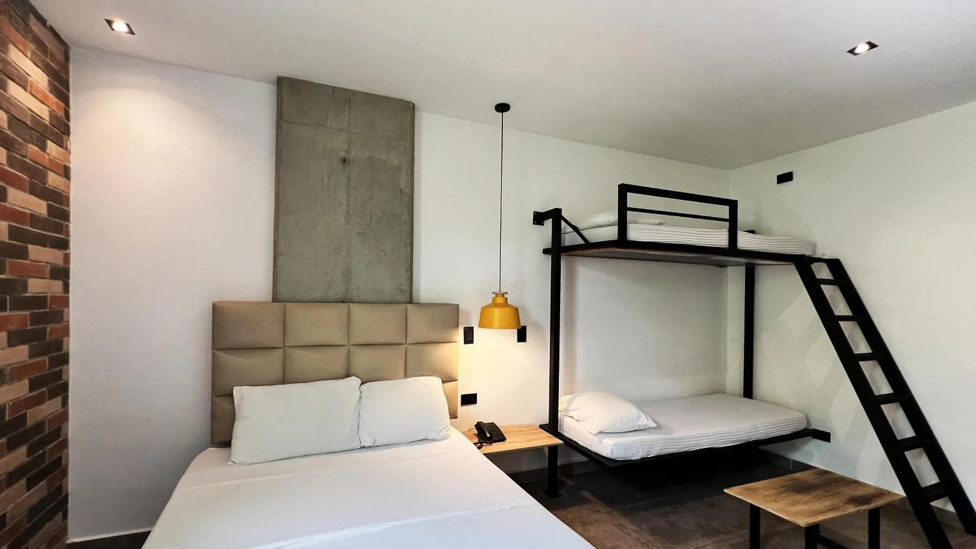 Apartahotel Medellin Hotel