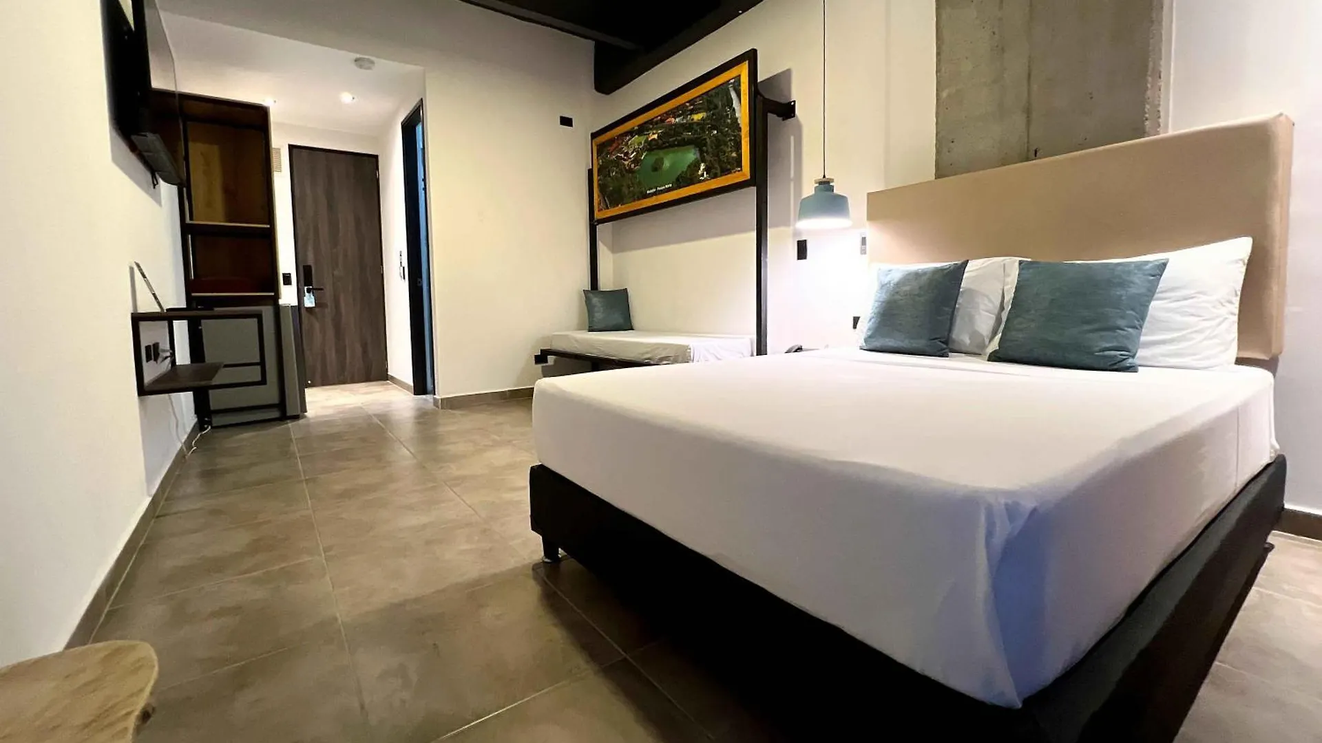 Apartahotel Medellin 3*,