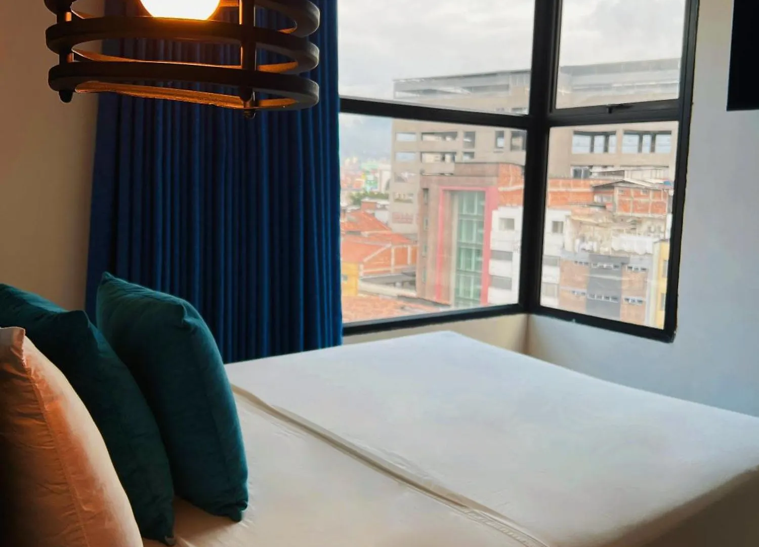 Apartahotel Medellin 3*,  Colombia