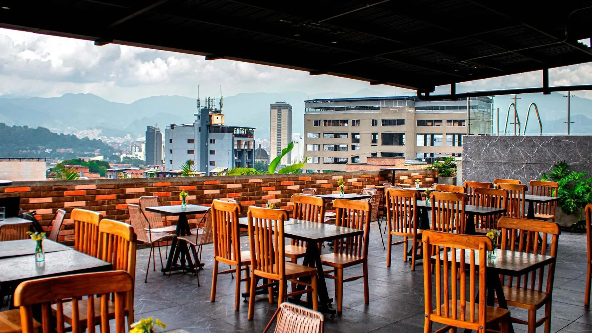 Apartahotel Medellin Hotel